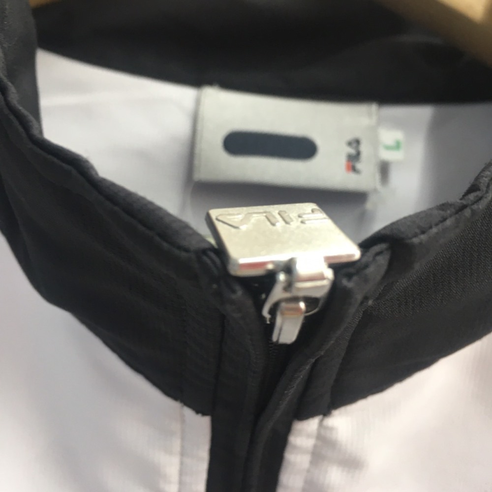 松本市 古着買取 | FILA ウィンドブレーカー 写真3