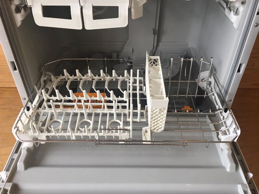 Pansonic 食器洗い乾燥機 NP-TR8-W 卓上型食器洗い機専用置台付 出張買取 ｜ 長野県飯田市 写真4