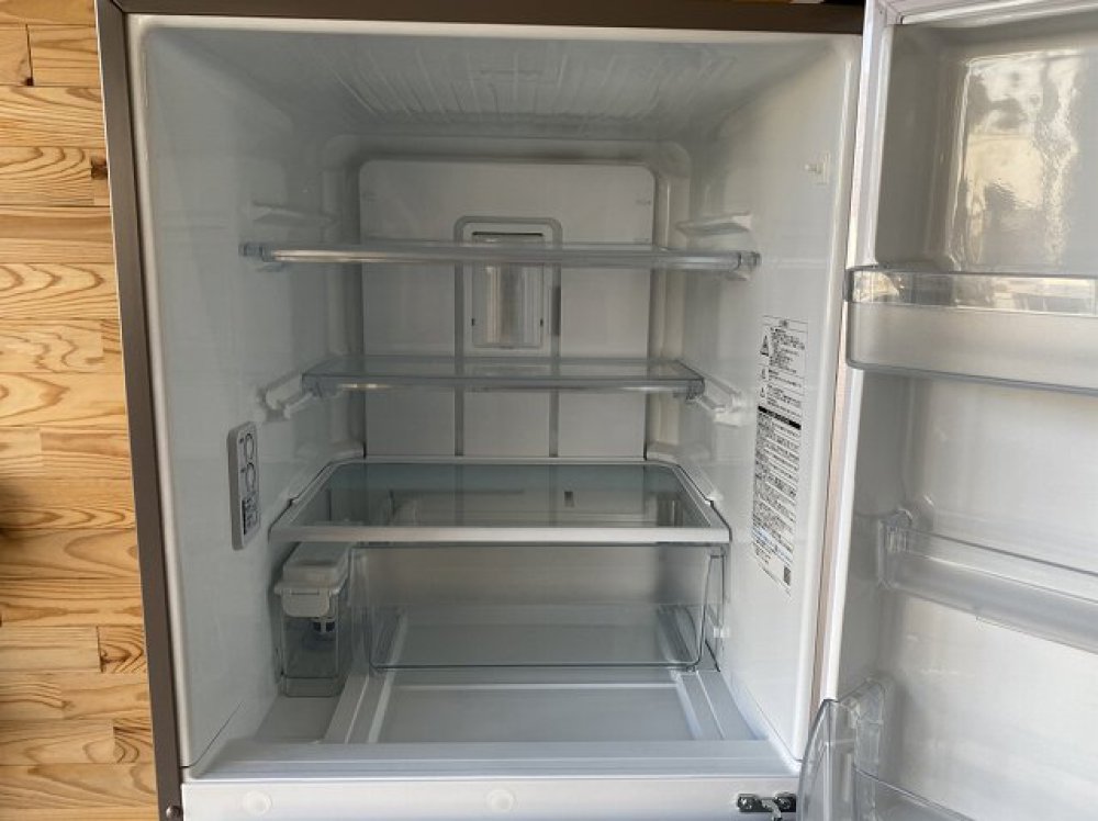 東芝 TOSHIBA 冷凍冷蔵庫 GR-H34S(NP) 330L 冷凍84L 冷蔵246L 2016年製 出張買取 ｜ 長野県安曇野市 写真4