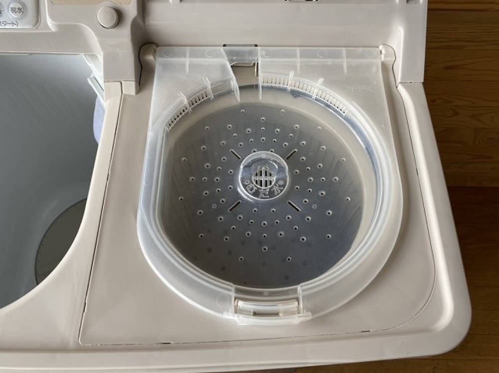 新作好評◆4.5Kg 二槽式洗濯機 底面糸くずフィルター採用 5kg未満