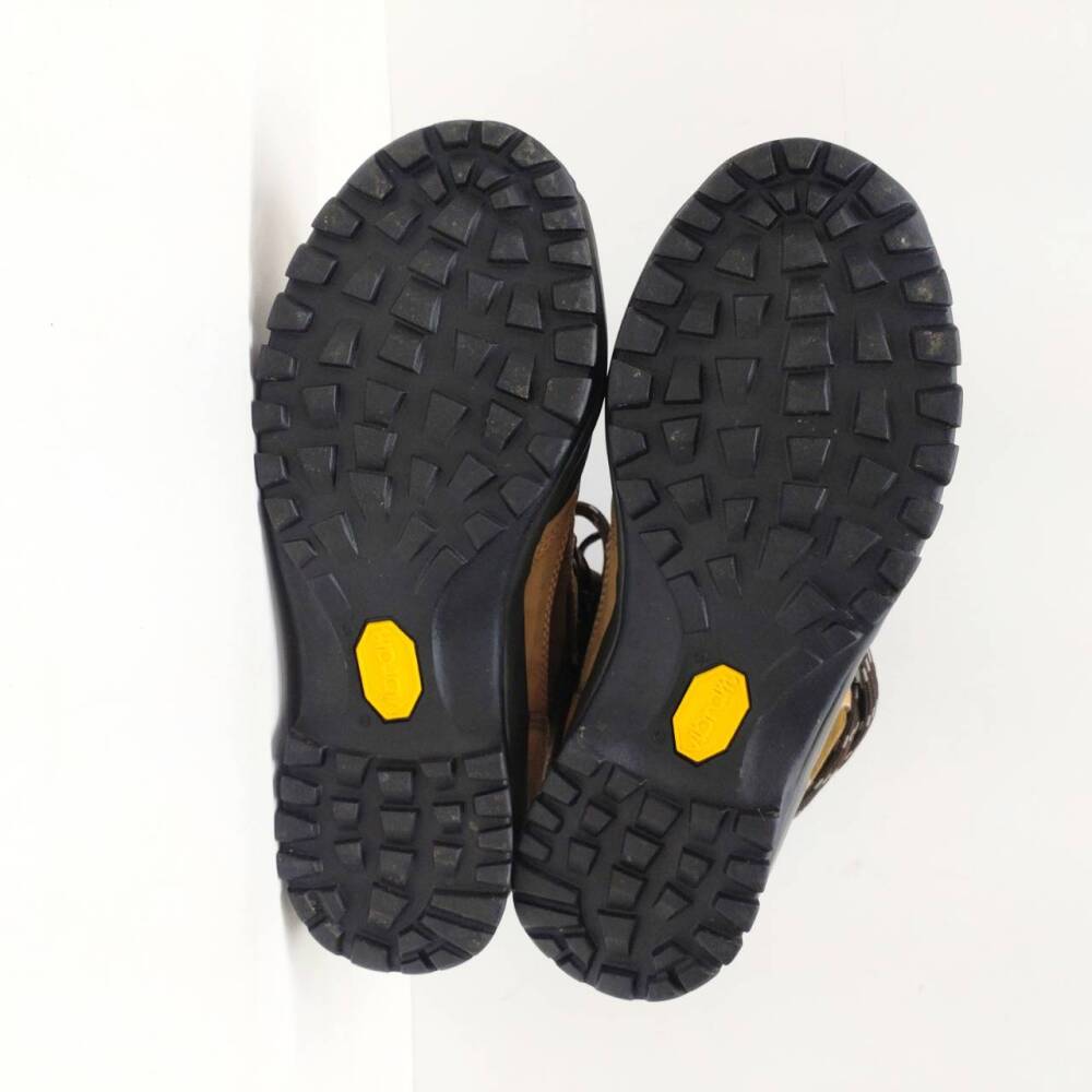 塩尻市 古着買取 | mont-bellトレッキングシューズ 写真7