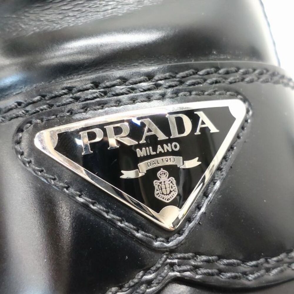 松本市 ブランド買取 | プラダ レザーローファー 写真10