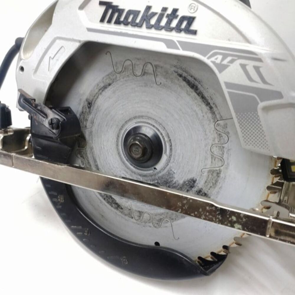 松本市 工具買取 | makita マルノコ HS6301 写真3