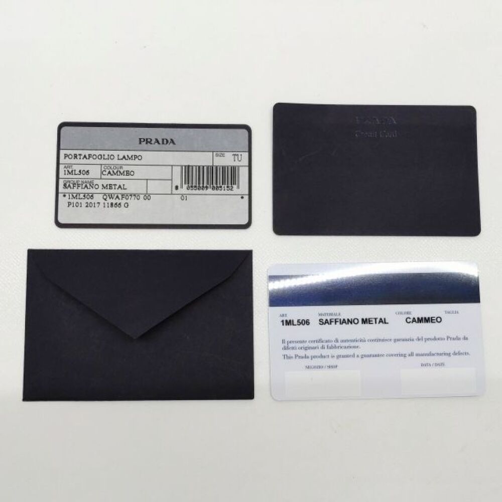 松本市 ブランド買取 | プラダ ラウンドジップ 長財布 写真10