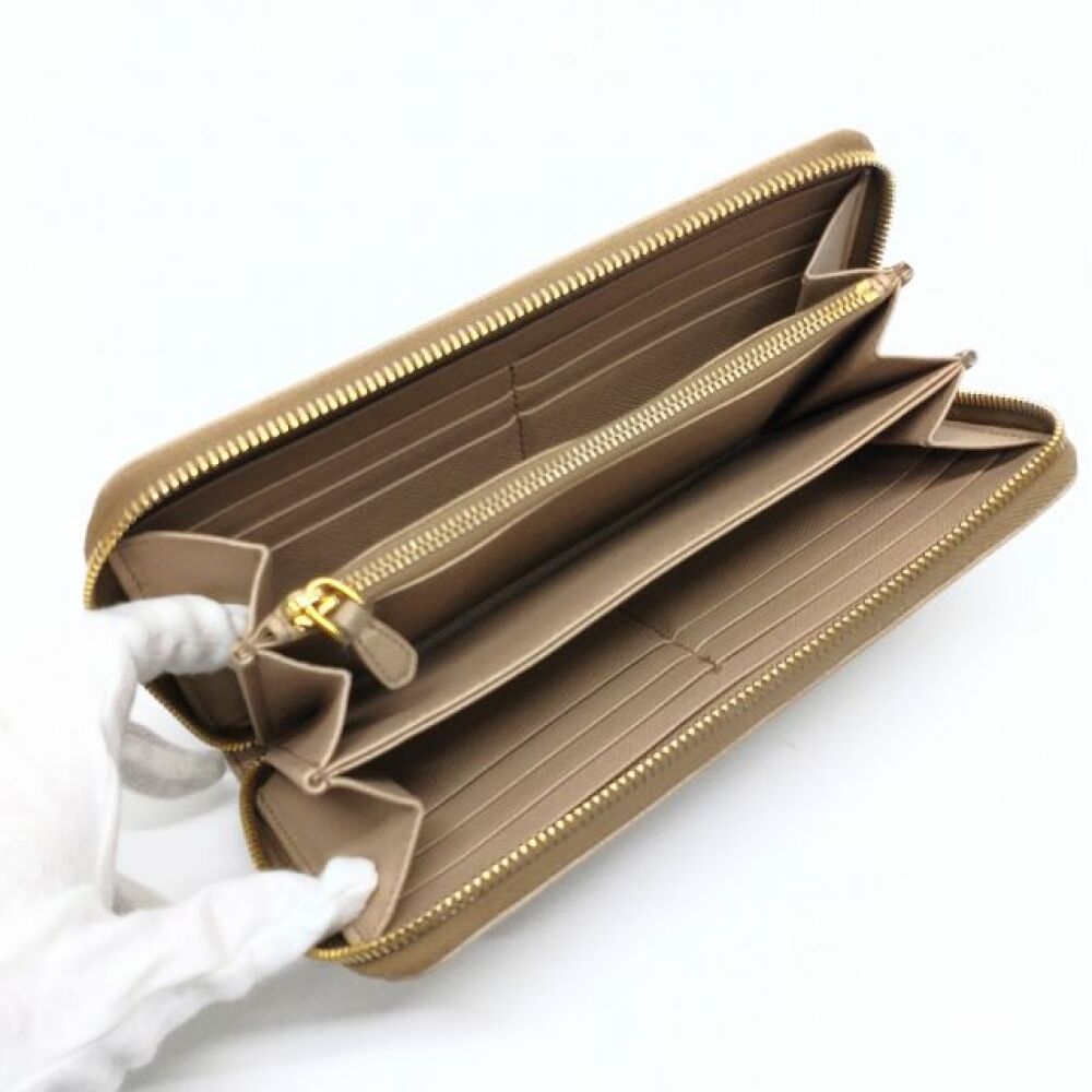 松本市 ブランド買取 | プラダ ラウンドジップ 長財布 写真8