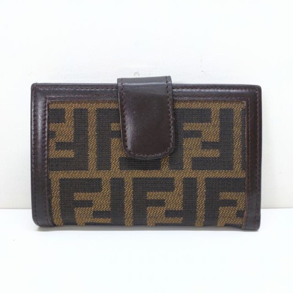 松本市 ブランド買取 | フェンディ 折り財布 写真2