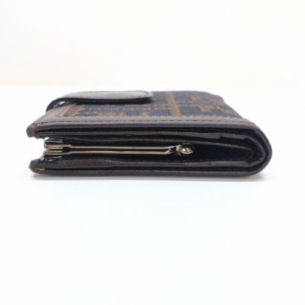 松本市 ブランド買取 | フェンディ 折り財布 写真4