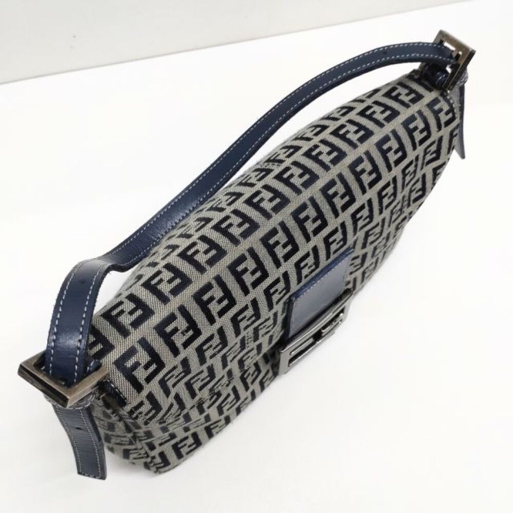 安曇野市 ブランド買取 | フェンディ ハンドバッグ 写真4