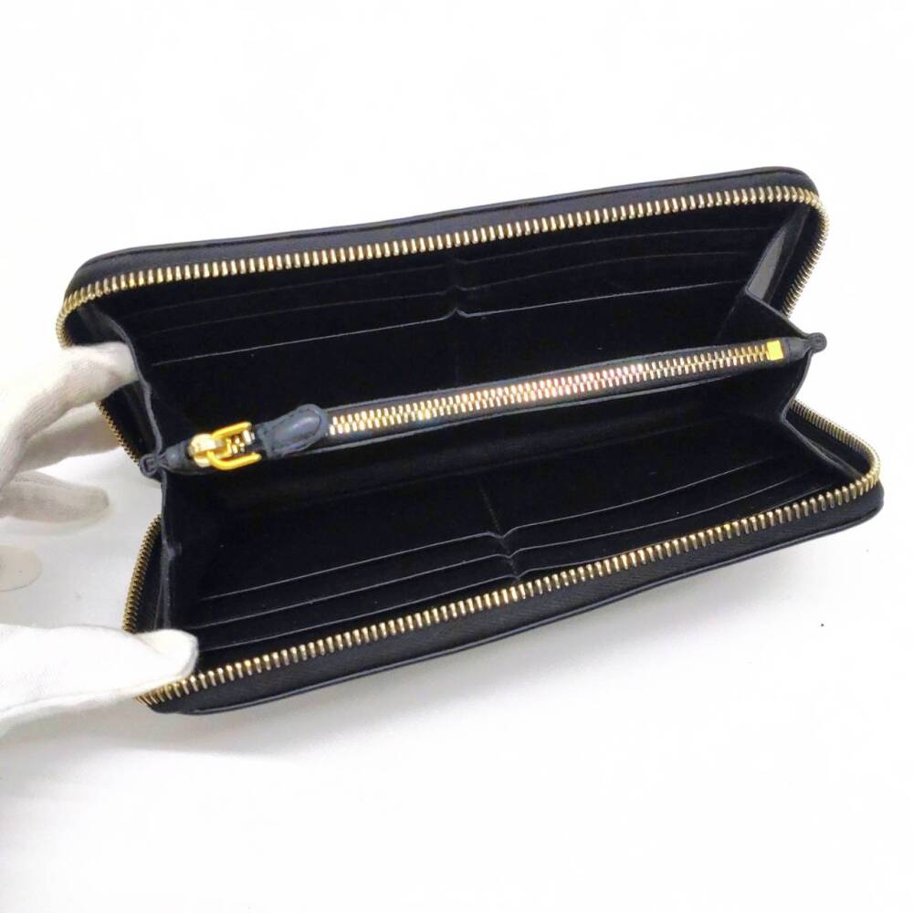 松本市 ブランド買取 | プラダ ラウンドファスナー 長財布 写真9