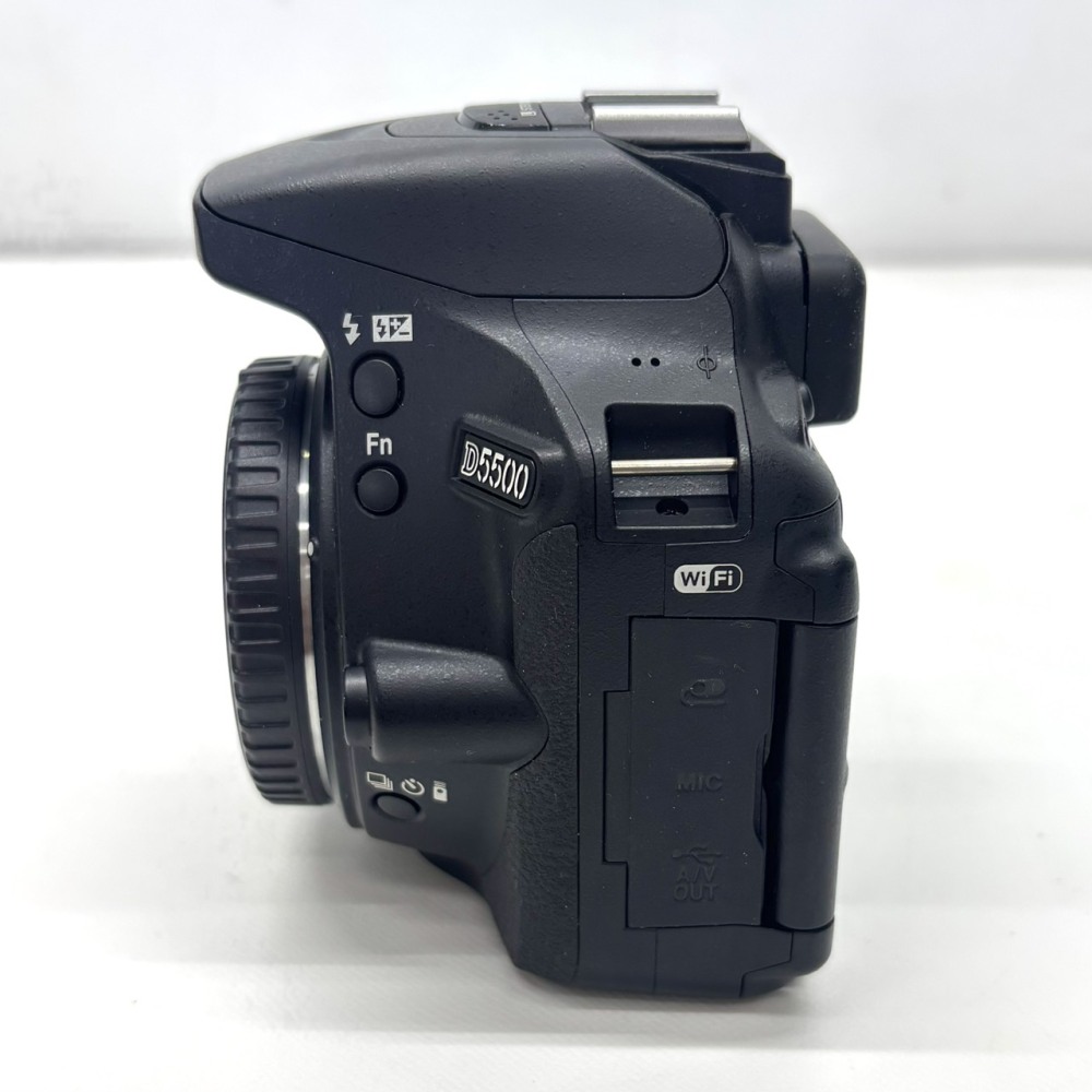 松本市 カメラ買取 | Nikon D5500 ダブルズーム 写真7