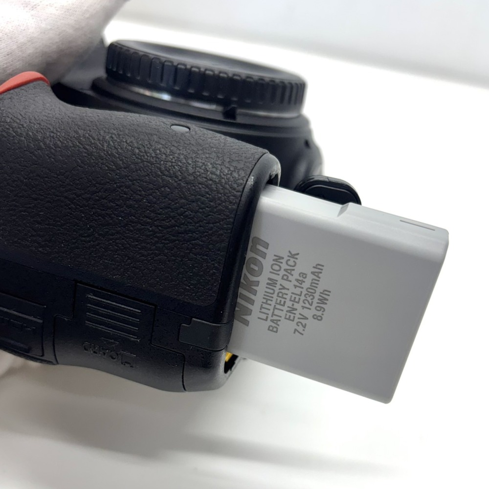 松本市 カメラ買取 | Nikon D5500 ダブルズーム 写真10